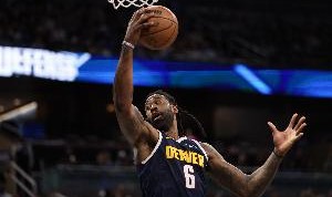 打得很出色！小乔丹6中4空砍10分17板7助1断