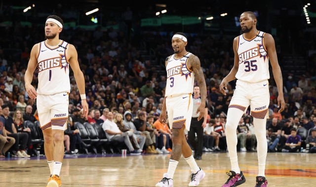 Kaiyun开云官方网站中国登录-队记：太阳当年的三巨头计划未达预期 2年后或许能争夺季后赛席位