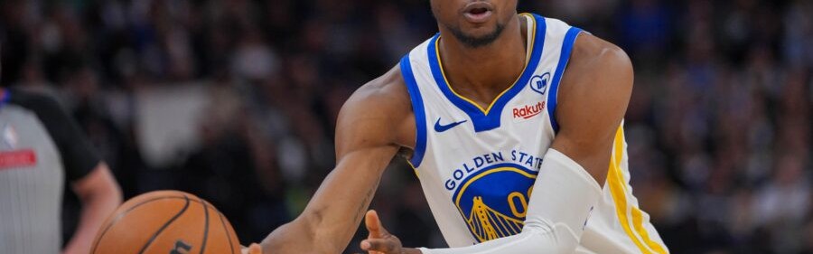 名记：国王有意在库明加的先签后换交易中，将蒙克作为筹码纳入其中