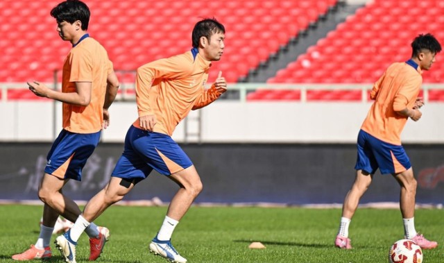 开云体育官网-前切尔西巨星空降！31岁1米9中卫，大概率加盟泰山，前法国国脚|祖马|转会|中超|山东泰山|比赛_新浪体育_新浪新闻