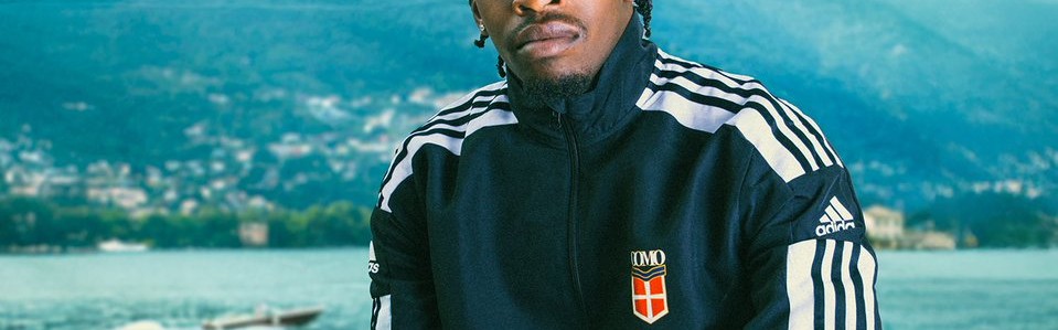 官方：科莫正式签下阿尔克马尔前锋杰登·阿代