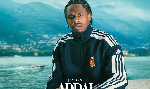 官方：科莫正式签下阿尔克马尔前锋杰登·阿代