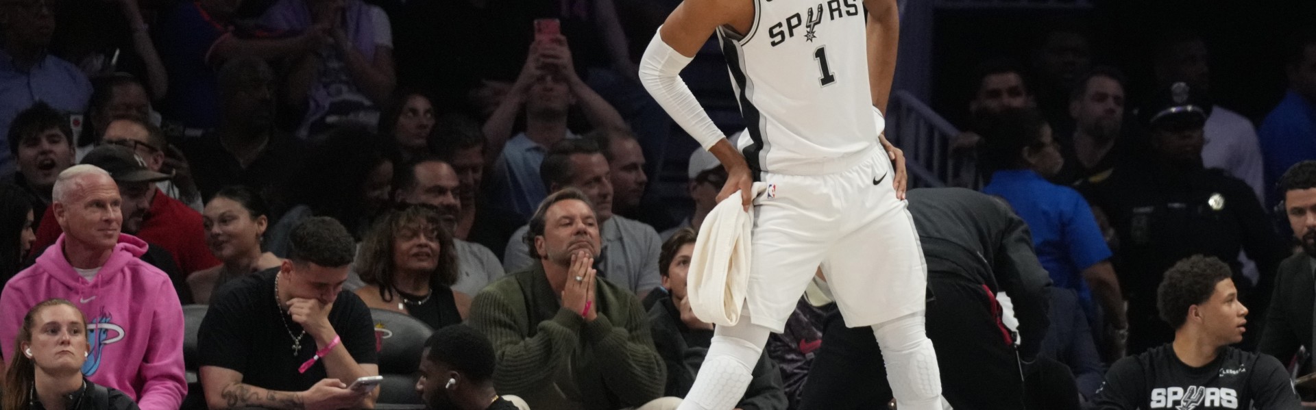 开云Kaiyun官网入口-27投赛季新高！文班：我有意为之 要提升进攻水平&amp;同时不牺牲防守