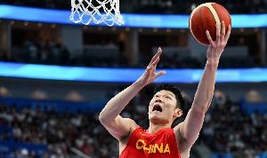 开云Kaiyun官网入口-青岛队记：胡金秋总让我想起“石佛”邓肯 两人比赛气质有些相像