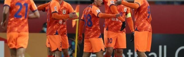 开云体育-中国官网登录入口-天下没有不散的宴席!莫伊塞斯主场告别战双响勤王